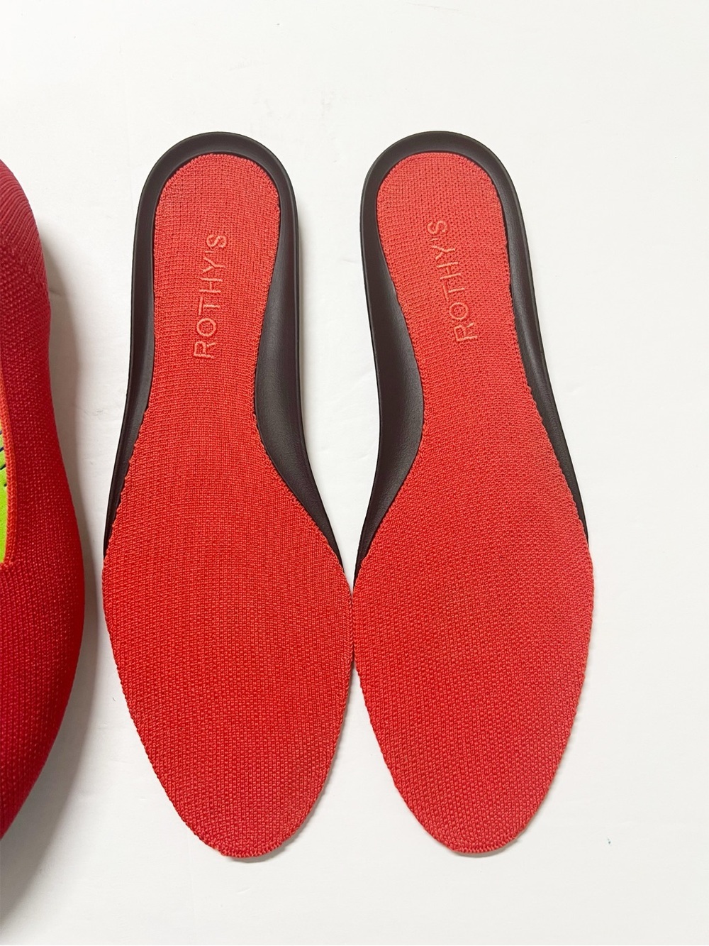 Rothys Womens Bombshell Red Lightweight Knit Slip On The Lounge Flats Size 6.5 - Picture 7 of 7